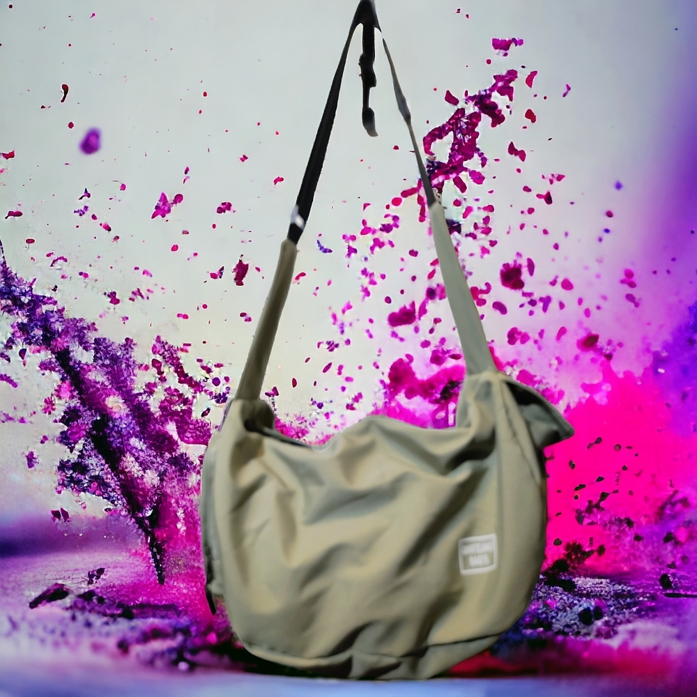 QIANTEJIAO BAGS | ✨🫒 Light Olive Small Travel Shoulder Bag | EUC ✨
